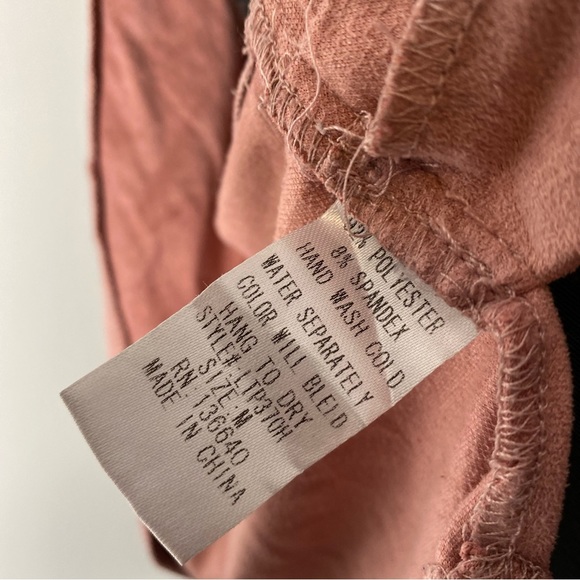 L’ATISTE Pink Faux Suede Zipper Back Crop Top - Picture 13 of 13